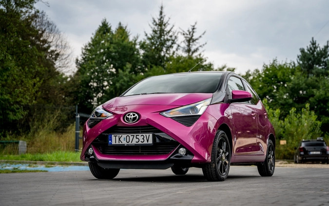 Toyota Aygo cena 47000 przebieg: 17619, rok produkcji 2018 z Kielce małe 497